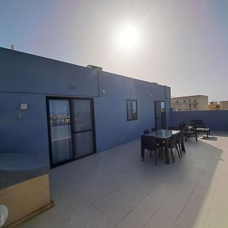 Sea View Penthouse Daire Zebbug  Dış mekan fotoğraf