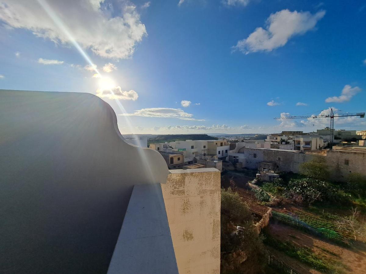 Sea View Penthouse Daire Zebbug  Dış mekan fotoğraf