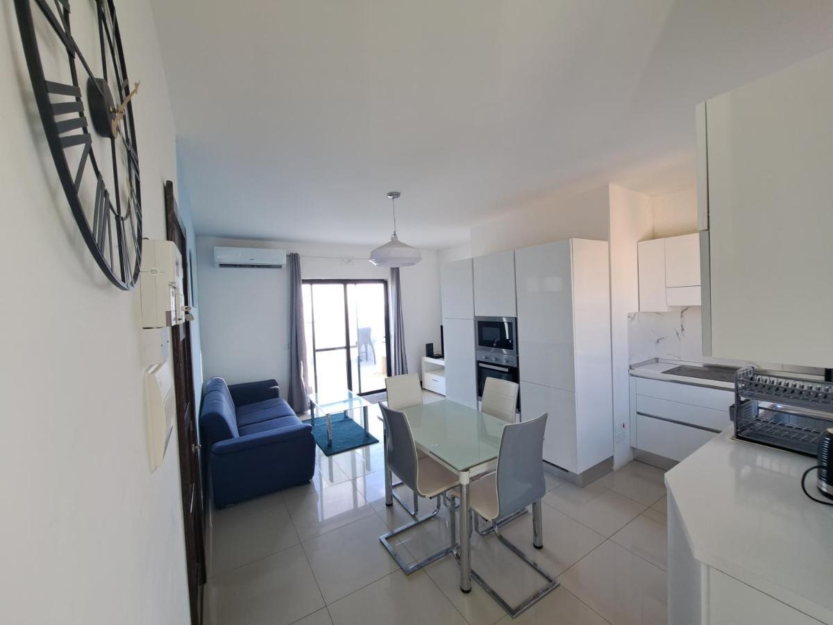 Sea View Penthouse Daire Zebbug  Dış mekan fotoğraf